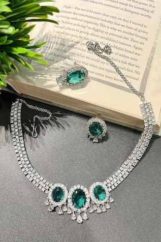 Prestones Zirconia Embellished Pendant Choker Set 