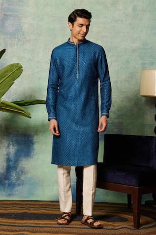 Philocaly Rayaan Embroidered Kurta 