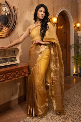 Zal From Benaras Handloom Saree With Unstitched Blouse Piece 