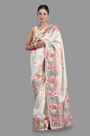 Zal From Benaras Pure Silk Paithani Woven Saree With Unstitched Blouse Piece 