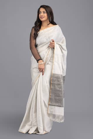 Zal From Benaras Contrast Hem Solid Saree With Unstitched Blouse Piece 