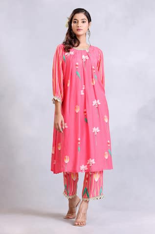 Radhika Jindal Floral Pattern Lace Edged Kurta Pant Set 