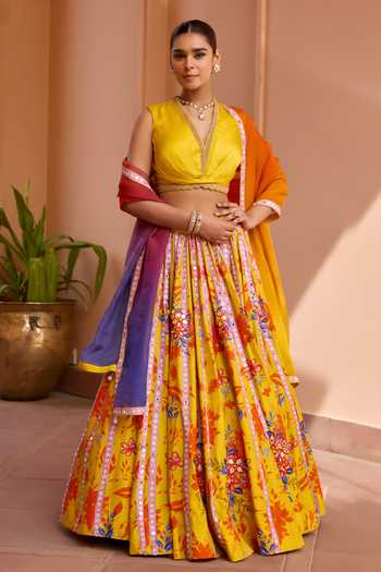 ISHA GUPTA TAYAL Khushrang Floral Print Lehenga Set 