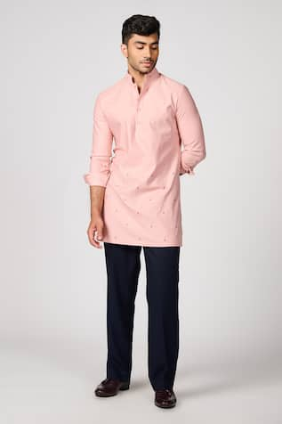 S&N by Shantnu Nikhil Floral Thread Embroidered Kurta 