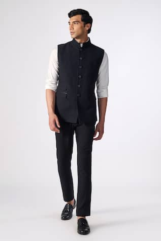 S&N by Shantnu Nikhil Plain Sleeveless Nehru Jacket 