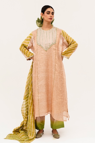 Naina Jain Mej Mirror Yoke Embroidered Textured Kurta Pant Set