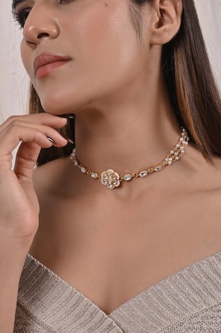 SHLOK JEWELS Floral Carved Choker 