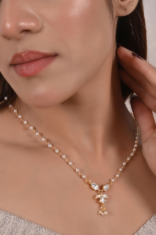SHLOK JEWELS Beads & Kundans Embellished Pendant Necklace