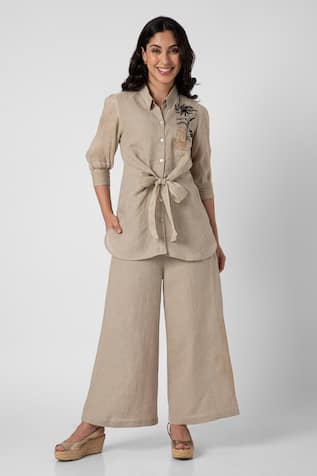 Kaveri Beaten Metal Floral Thread Embroidered Top & Pant Set 