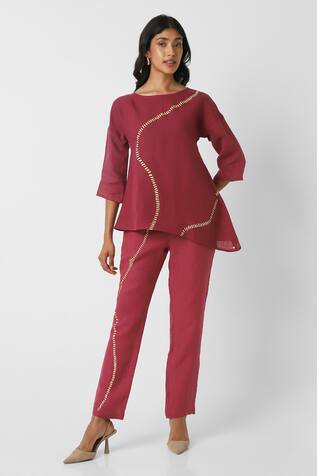 Kaveri Forest Land Wiggle Print Top With Pant 