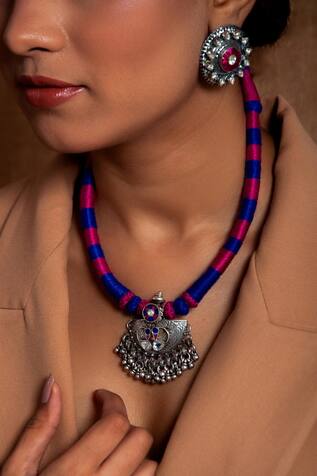 Neeta Boochra Tribal Geometric Carved Pendant Necklace 