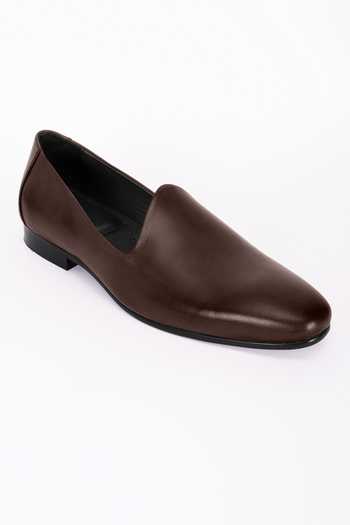 Bubber Couture Blaze Solid Pointed-Toe Mojdi 