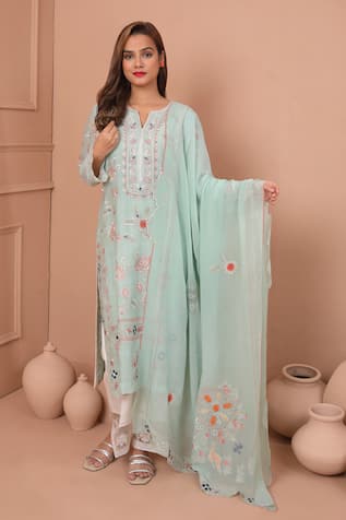 Shetab Kazmi Floral Jaali Embroidered Kurta Pant Set 