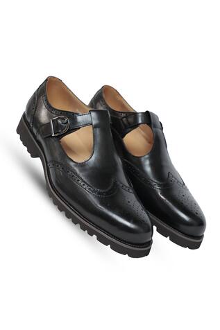 Brogue Detail Leather Sandals 