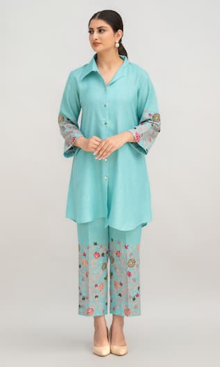 Daljit Sudan Floral Embroidered Kurta & Pant Co-ord Set 