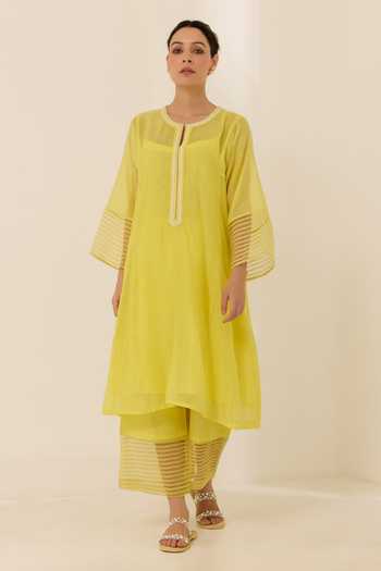 Label Mansi Nagdev Yellow Stripe Textured Kurta Set 