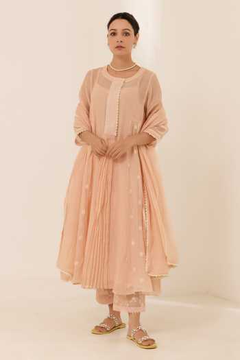 Label Mansi Nagdev Rosemary Floral Embroidered Kurta Set 