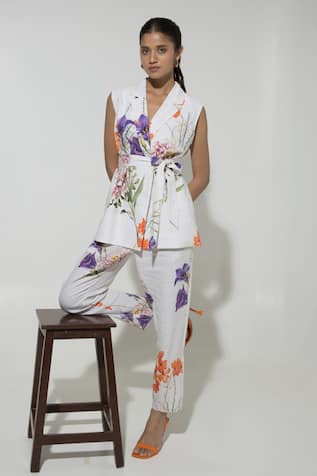 Sobariko Iris Floral Pattern Jacket & Pant Set 