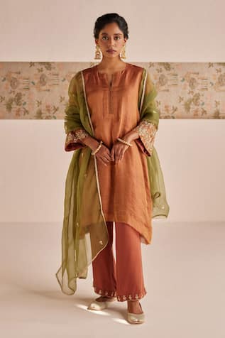 Esha Arora Zardozi Embroidered Sleeves Kurta Pant Set 