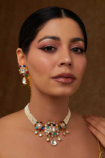 Zevar By Geeta Floral Kundan Embellished Necklace Set 