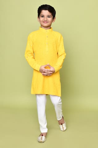 Floral Embroidered Pathani Kurta & Pyjama Set 
