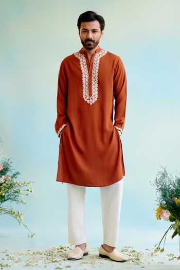 Nero India Dori Embroidered Straight Kurta 