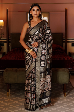 Geroo Jaipur Floral Print Gharchola Saree With Unstitched Blouse Piece