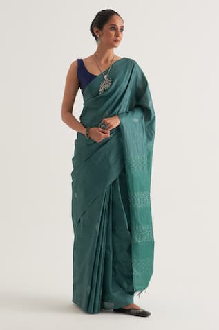 FIVE POINT FIVE Mayur Woven Motif Saree With Unstitched Blouse Piece 