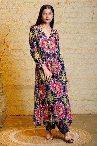 Sajeda A Lehry Misu Geometric Print Embroidered Kurta & Pant Set 