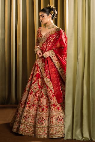 Pallavi Poddar Pushpa Floral Blossom Embroidered Bridal Lehenga Set 