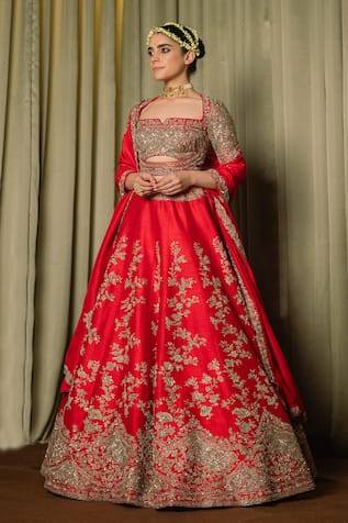 Pallavi Poddar Seeta Floral Zardozi Embroidered Bridal Lehenga Set 