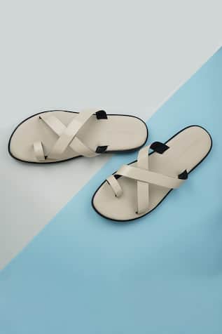 Criss Cross Plain Sandals 