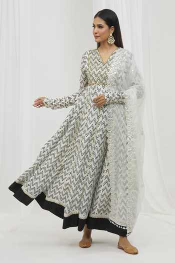 Yuvraani Jaipur Chevron Handblock Print Anarkali With Dupatta 