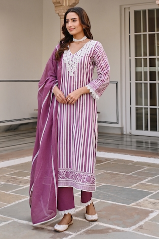 KARAJ JAIPUR Stripe Print Kurta Set