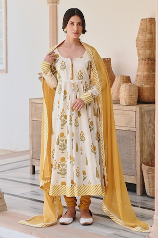 KARAJ JAIPUR Flower Butta Print Anarkali Set