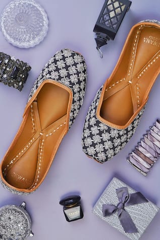 Floral & Cutdana Embroidered Juttis 