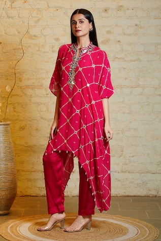 Sajeda A Lehry Zoya Hand Embroidered Kaftan With Pant 