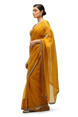 Mimamsaa Kanak Heart Swerve Border Embroidered Saree With Blouse 