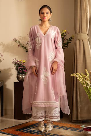 Chandni Floral Embroidered Kurta Pant Set 