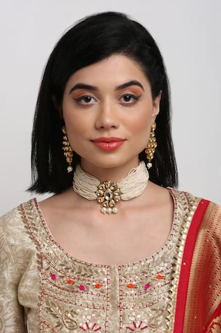 Floral Kundan Brooch Choker Set 