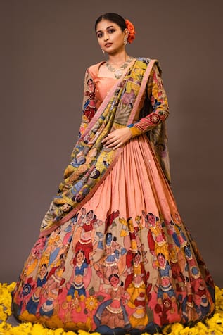 aindhri by mahitha Kalamkari Villagers Hand Painted Lehenga Set 