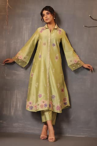 Label Niti Bothra Chanderi Silk Applique Work Shirt Kurta & Pant Set 