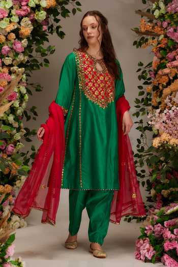 saina kapoor Moti Embellished A-Line Kurta Salwar Set 
