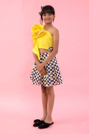 Kirti Agarwal - Pret N Couture Flary Flowered Top With Skirt 