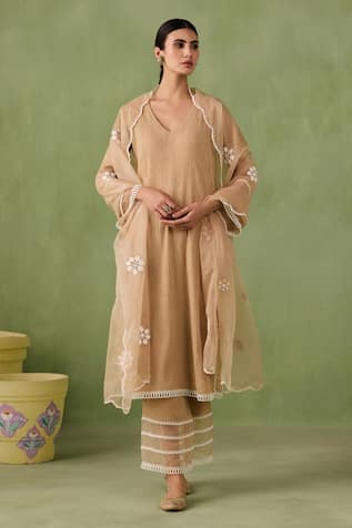 Sureena Chowdhri Lace Work & Organza Panel Kurta Set 