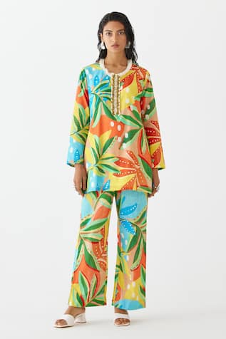 Studio Rigu Gir Floral Print Short Kurta With Pant 