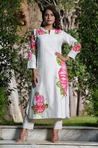 STUDIO TWELVE 11 Floral Hand Painted Kurta & Pant Set 