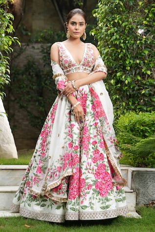 STUDIO TWELVE 11 Floral Hand Painted Lehenga Set 