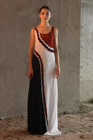 East14 Baisley Cupro Crepe Scallop Stroke Maxi Dress 