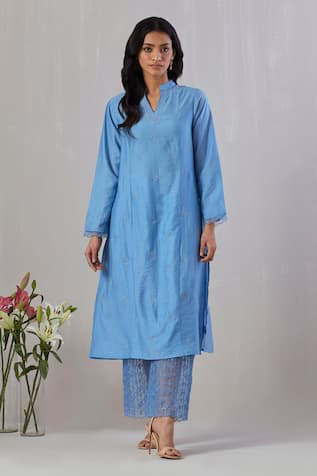 Grass & Sunshine Embroidered Kurta & Pant Set 